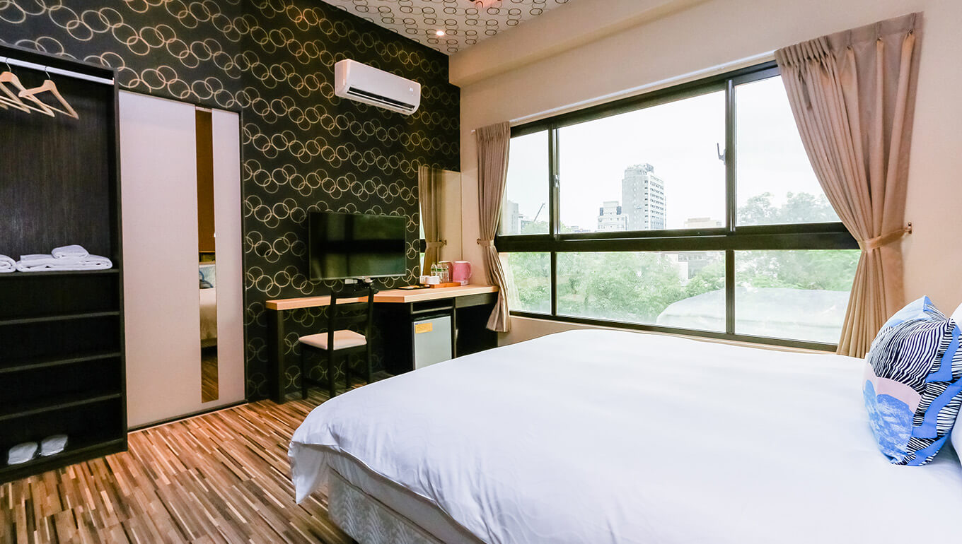 room32 room32