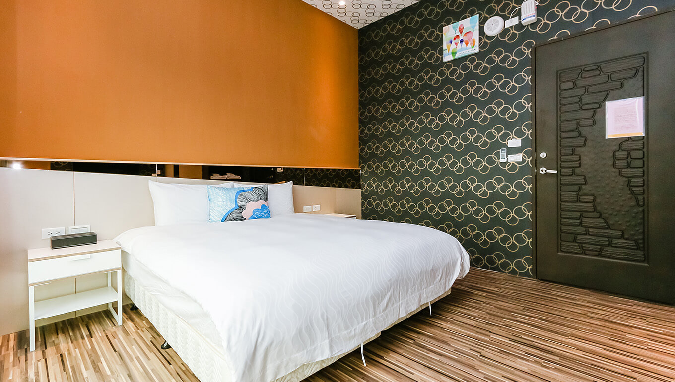 room33 room33